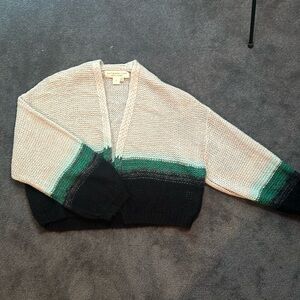 Women’s ‘SWL Linette Sweater. 100% acrylic
